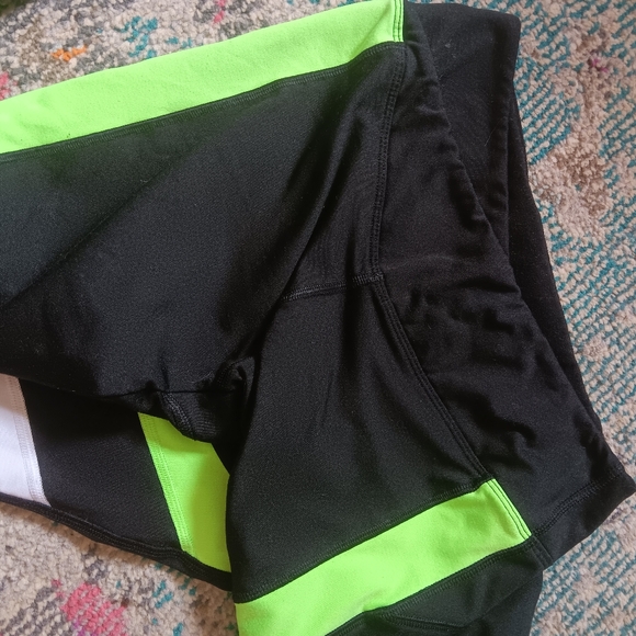 *SOLD*PINK Victoria Secret Neon Green Cozy Leggings - Picture 3 of 5